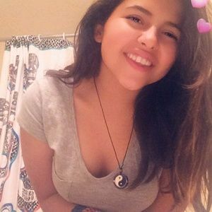 Meet your Posher, Alondra